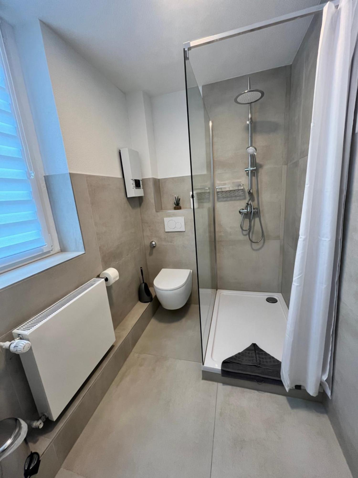 Appartment New York Naehe Duesseldorf, Messe, Hbf, City, Wifi, Helios Hospital Krefeld Luaran gambar